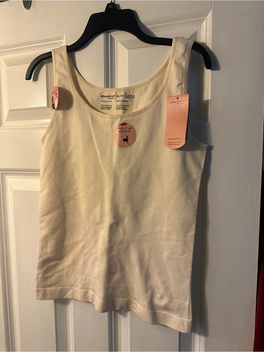 Shapermint Cream Scoop Neck Tank Top